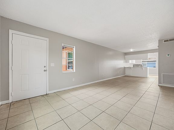 2nd image of 3015 Allred Dr #C