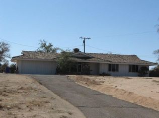 19403 Kinai Rd, Apple Valley, CA 92307