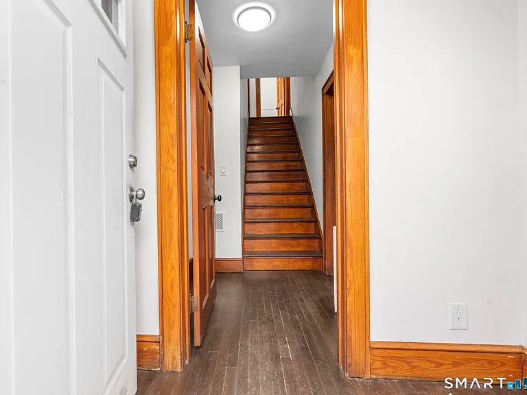 37 Byrneside Ave — Photo 3
