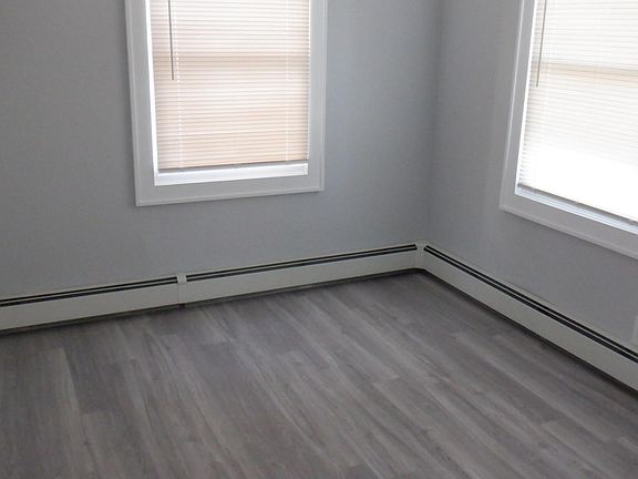 5th image of 193 Phillips Ave