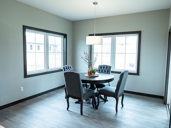 5th image of 104 Bergen Dr