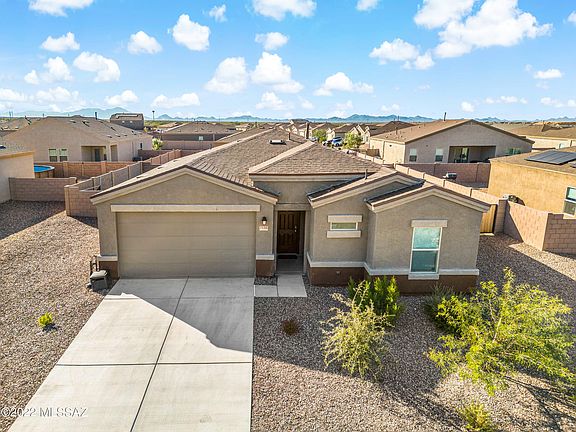 4th image of 7136 S Victor Dr