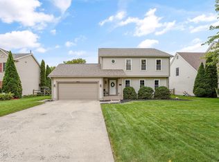 7414 Woodshire Ln, Holland, OH 43528