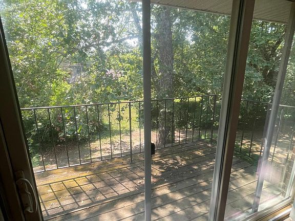 4th image of 10146 W Forest Home Ave #20