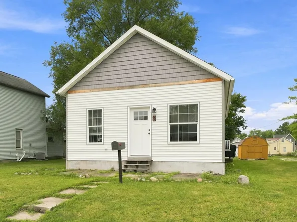 504 N Randolph St, Garrett, IN 46738