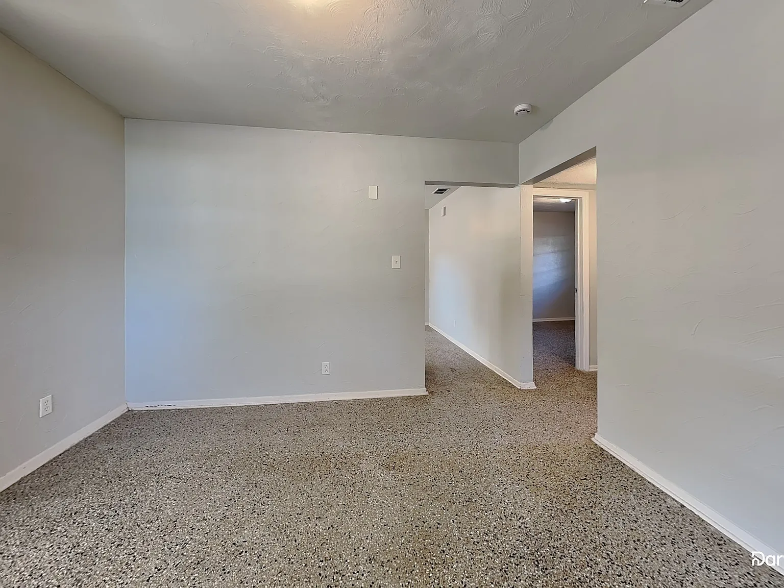 3 bed, 1.0 bath, 986 sqft, $1,765 — Photo 4