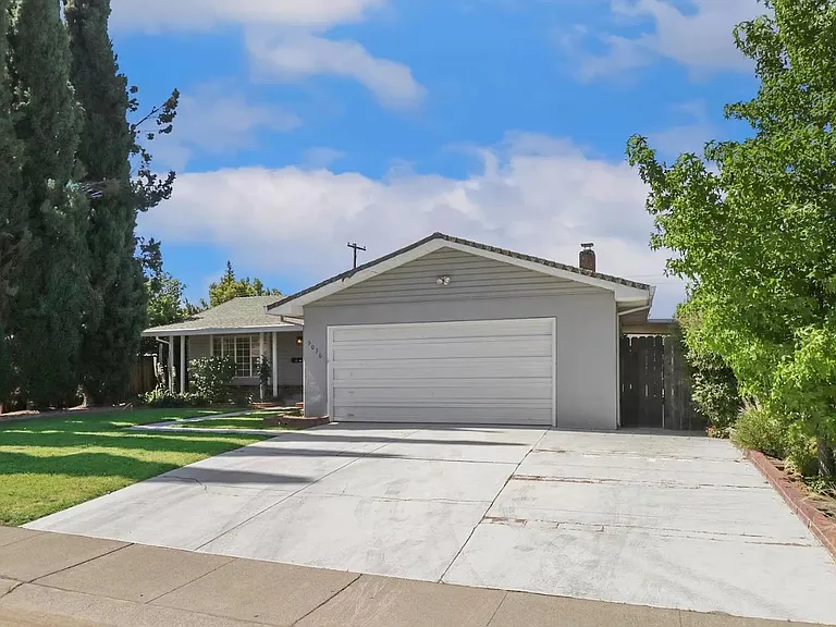 9036 New Dawn Dr — Photo 31
