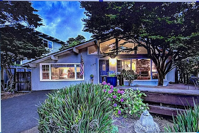 Building Photo - Los Altos Dr