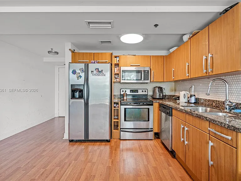 6362 Collins Ave #503 — Photo 13