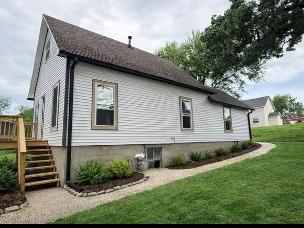 2806 SE 5th St #2, Des Moines, IA 50315