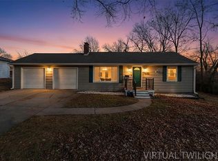 7641 Antioch Rd, Overland Park, KS 66204
