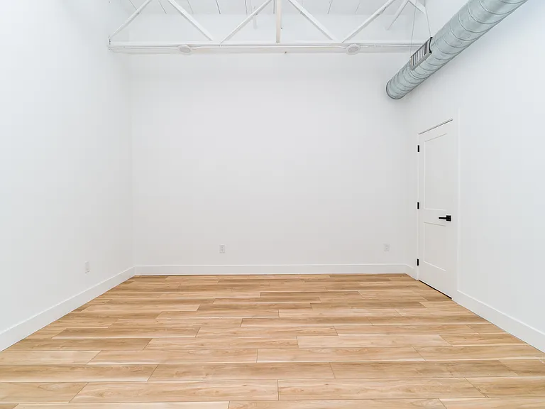 2700 E Auburn St #G204 — Photo 19