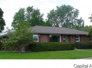 2505 Manchester Dr, Springfield, IL 62704