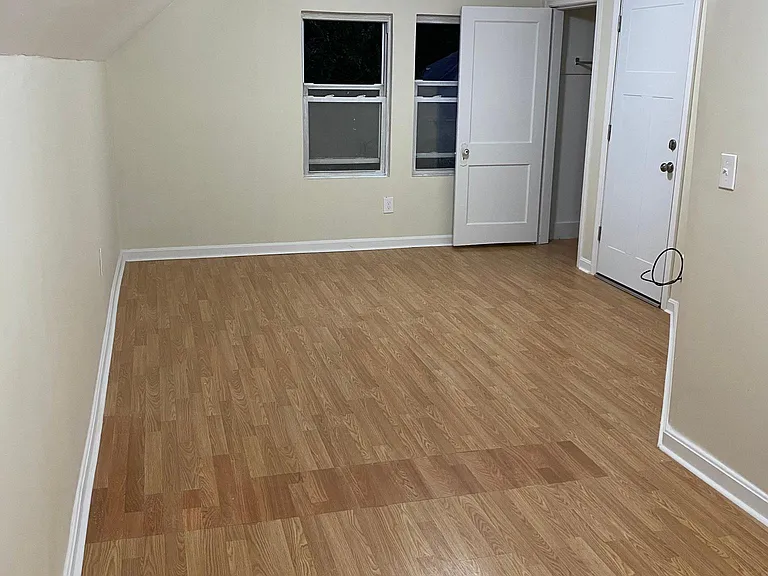 154 Cedar St — Photo 9