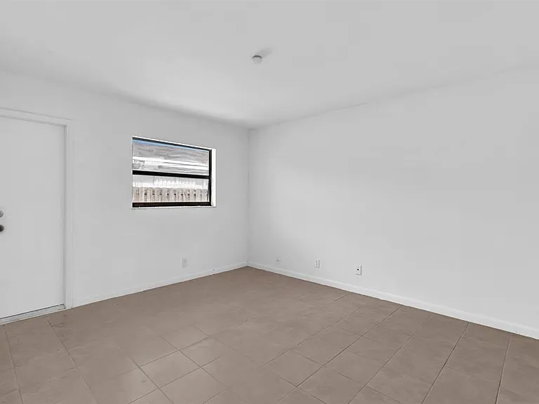 5748 NW 27th Ct — Photo 10