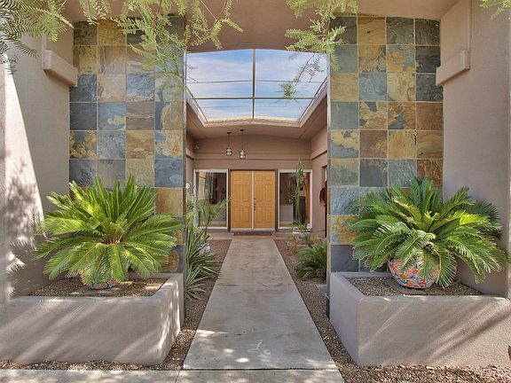 5th image of 2839 E Cinnabar Ave