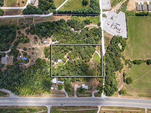 2nd image of 2701 Eupeil Ln