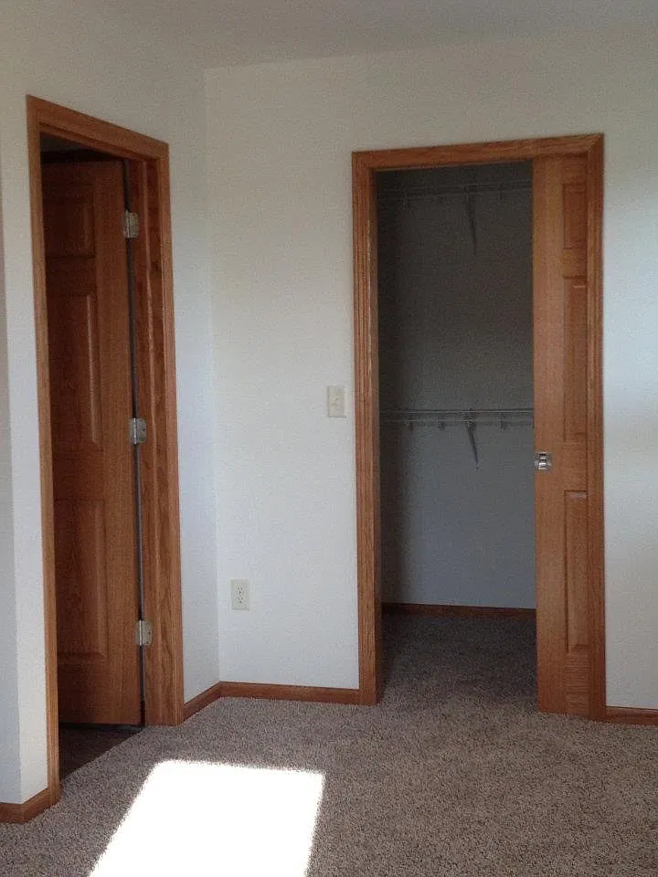 3 bed, 2.5 bath, 2592 sqft, $1,950 — Photo 4