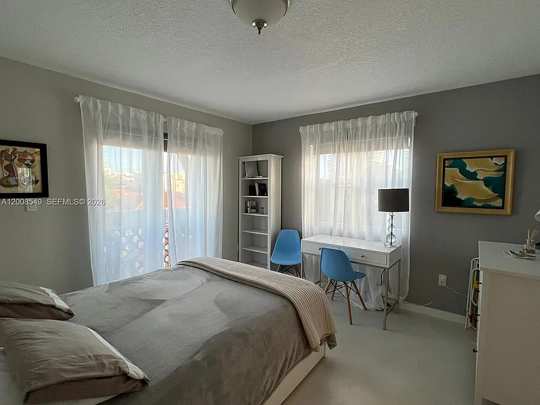 227 Michigan Ave #502 — Photo 11