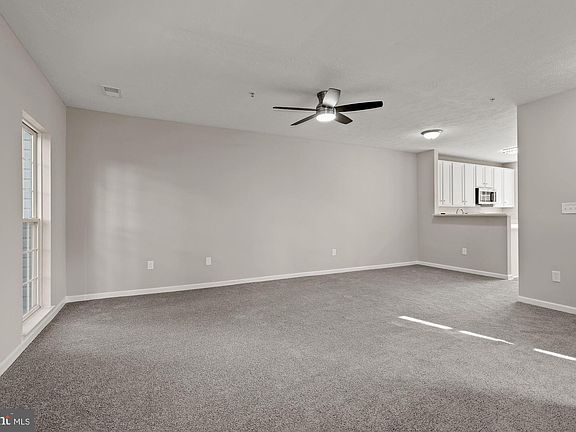 5th image of 139 Heather Stone Way