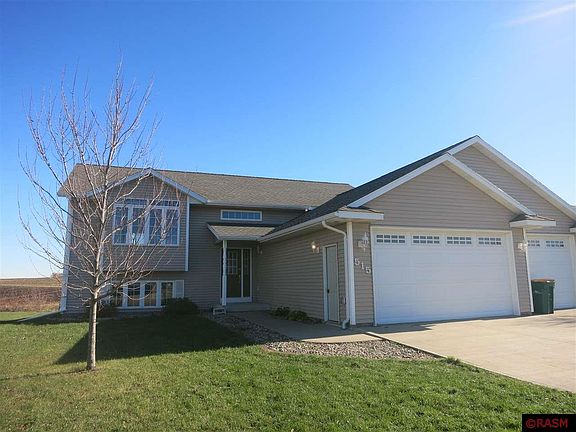 3rd image of 515 Allyn Cir