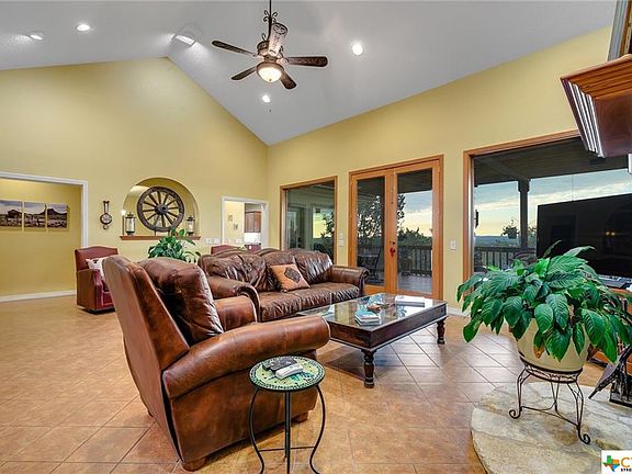 4th image of 20600 High Dr