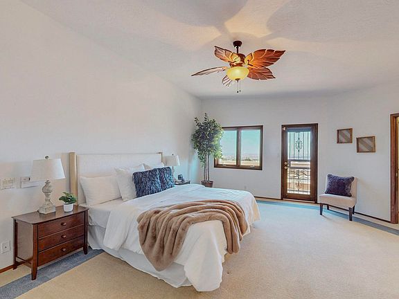 4th image of 500 Oakwood Pl NE