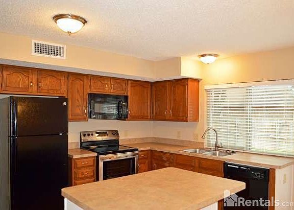 2nd image of 3506 Fort Hunt Dr