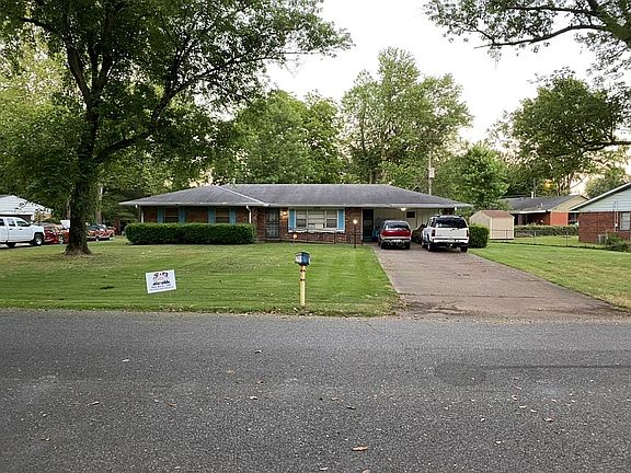 3rd image of 4572 Paula Dr