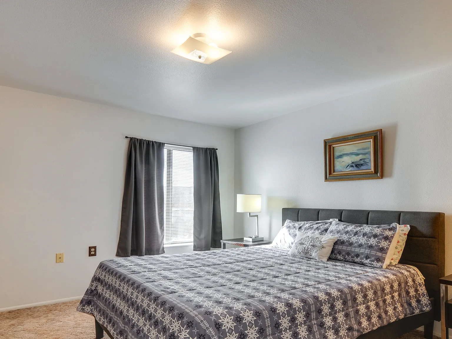 2 bed, 1.5 bath, 1600 sqft, $1,750 — Photo 2