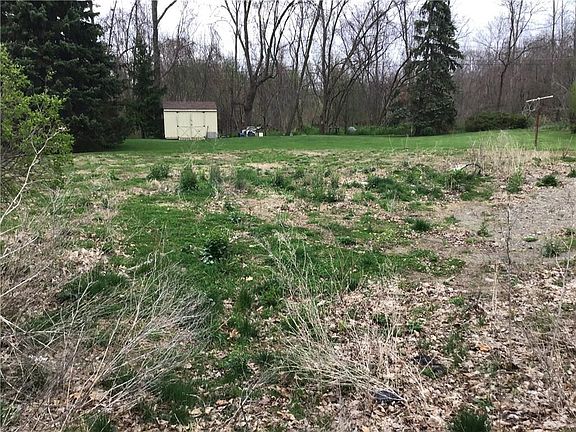 5th image of 60 Westview Cres