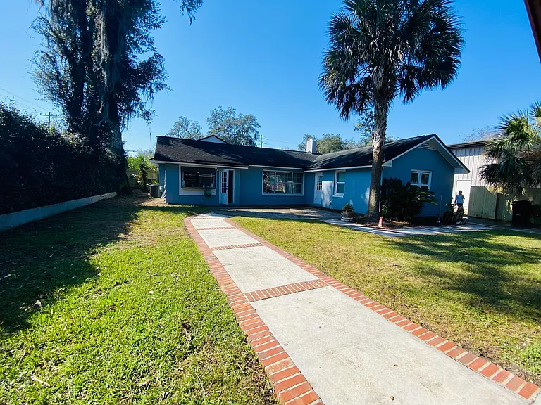 1539 Mayfair Rd — Photo 3