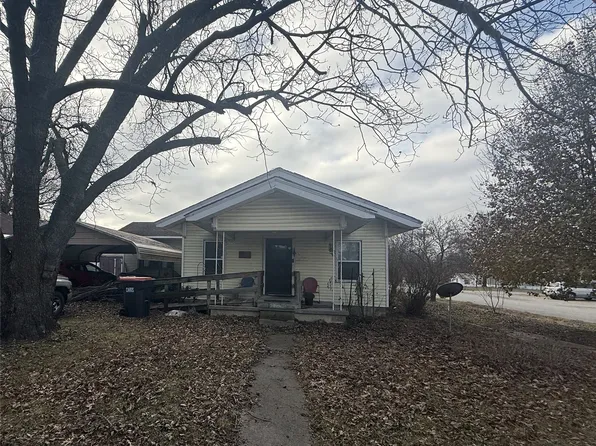 300 E Hester St, Chelsea, OK 74016