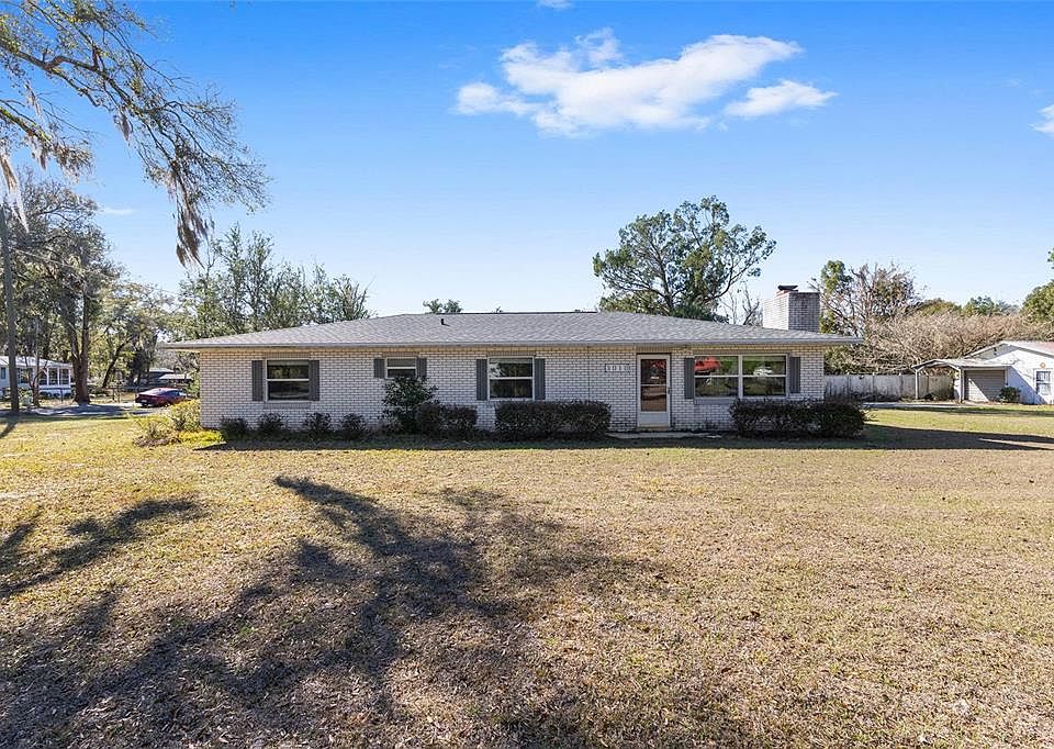 1st image of 3010 NE 98th Ln