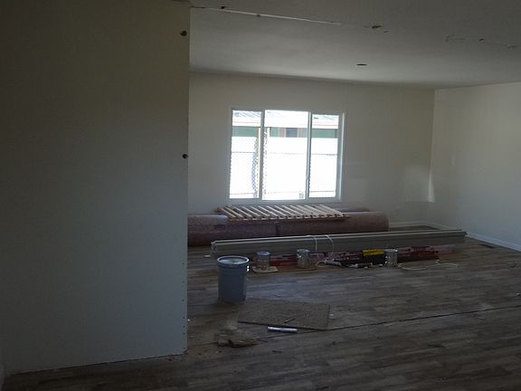 4th image of 7 Belle Dr