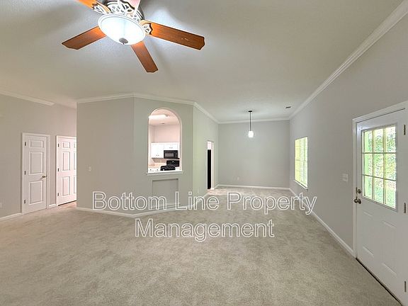 5th image of 1020 Stinson Glen Ln