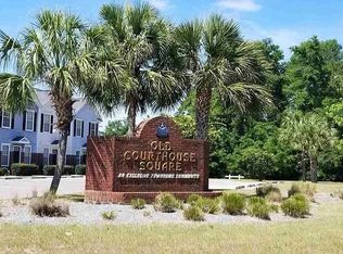 18 Old Courthouse Way #B, Crawfordville, FL 32327