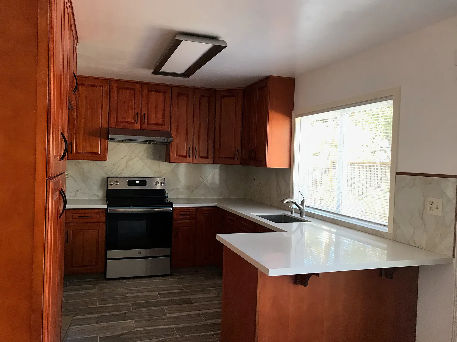 4 bed, 1764 sqft, $4,500 — Photo 2