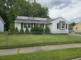 19 Donna Dr, Pedricktown, NJ 08067
