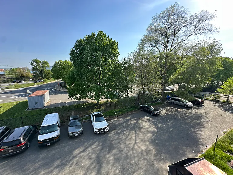 39 Louis St #2 — Photo 14
