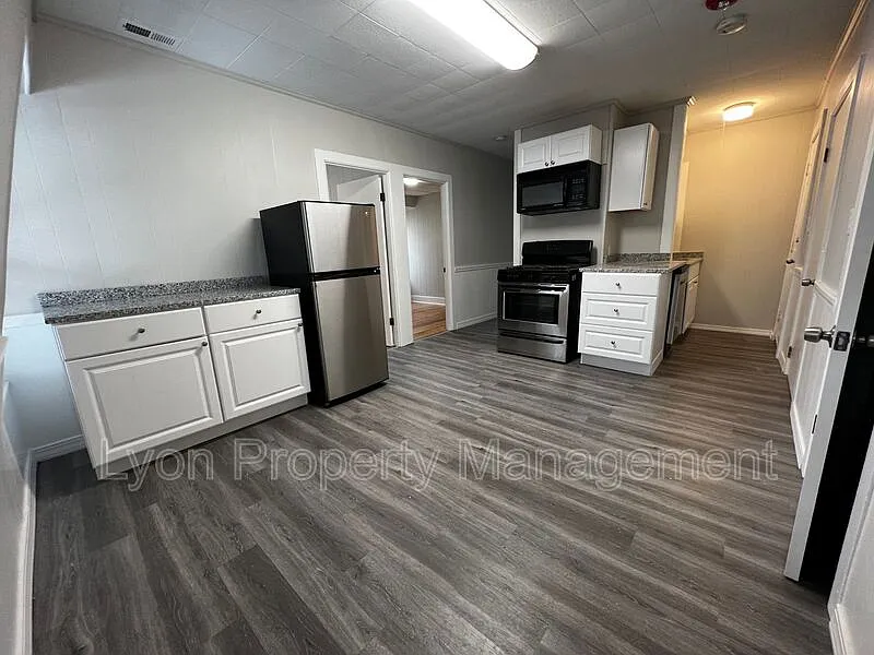 79 Summer St #3L