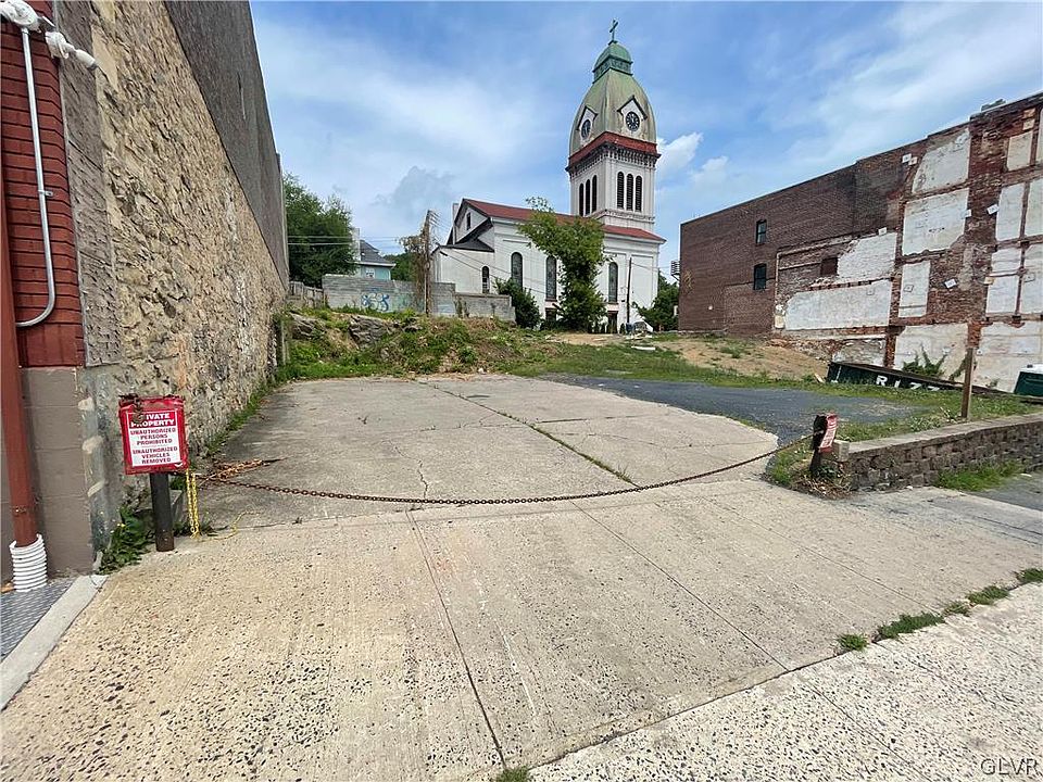 2nd image of 513 Northampton St