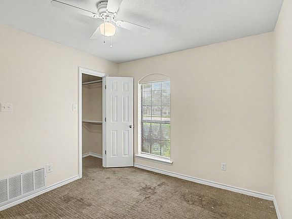 5th image of 11654 Nicole Ln