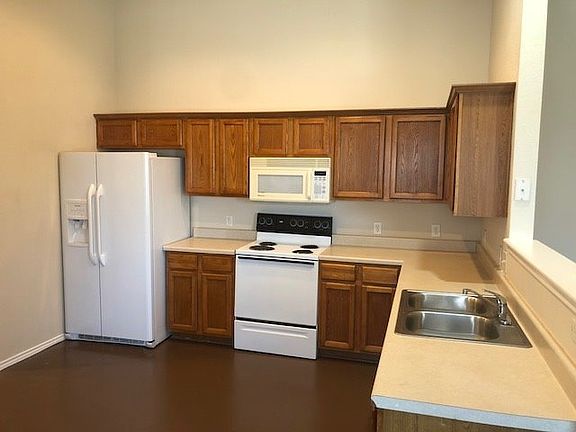 5th image of 7222 Golf Way #2