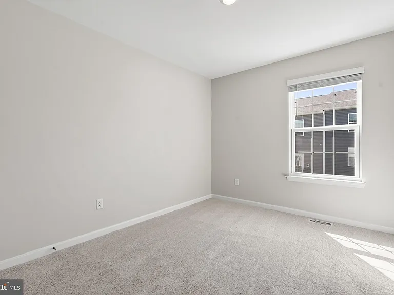 183 Caterpillar Dr — Photo 26