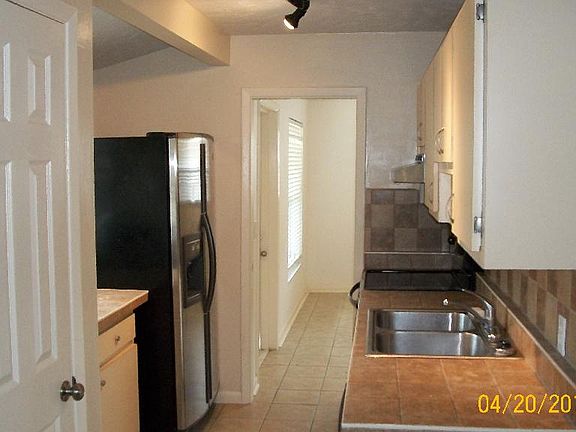 2nd image of 8006 N Lynn Ave