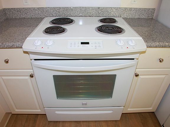 5th image of 801 South St APT 1814