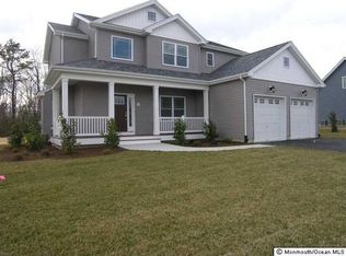 5 Trent Ct, Manahawkin, NJ 08050