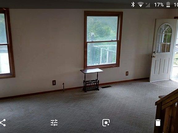 5th image of 26 Hill Dr