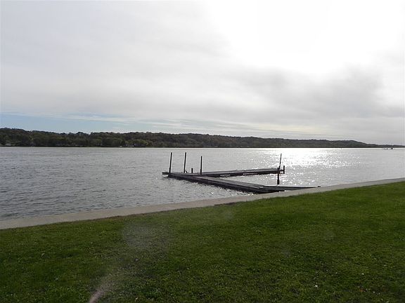 2nd image of 1815 Canal Shore Dr